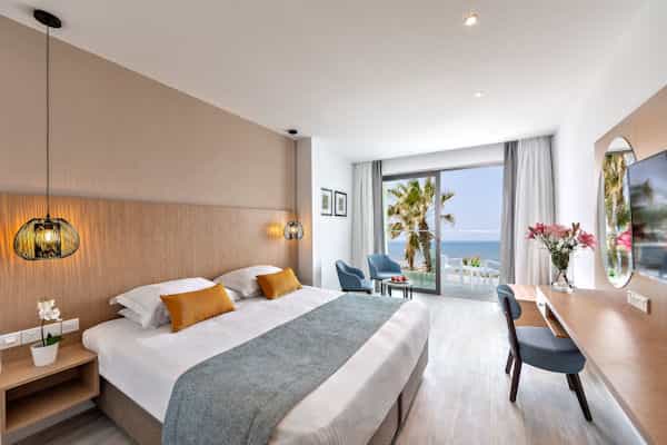 Twin/Double Sea View rooms