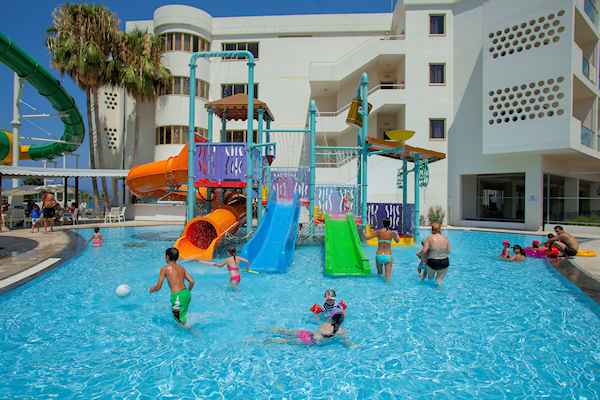 Leonardo Laura Beach & Splash Resort - Especially for Children