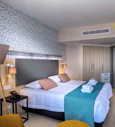 Designed and fournished for four guests, Executive Executive Suite Sea View rooms have private balconies