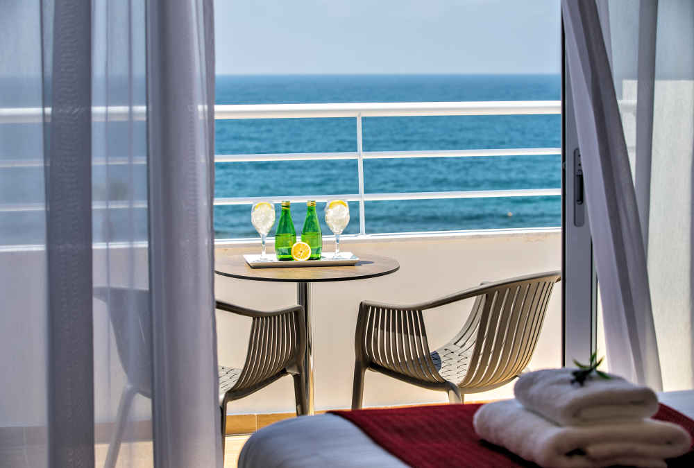 Leonardo Hotels & Resorts Mediterranean - executiveSeaViewSuite_02