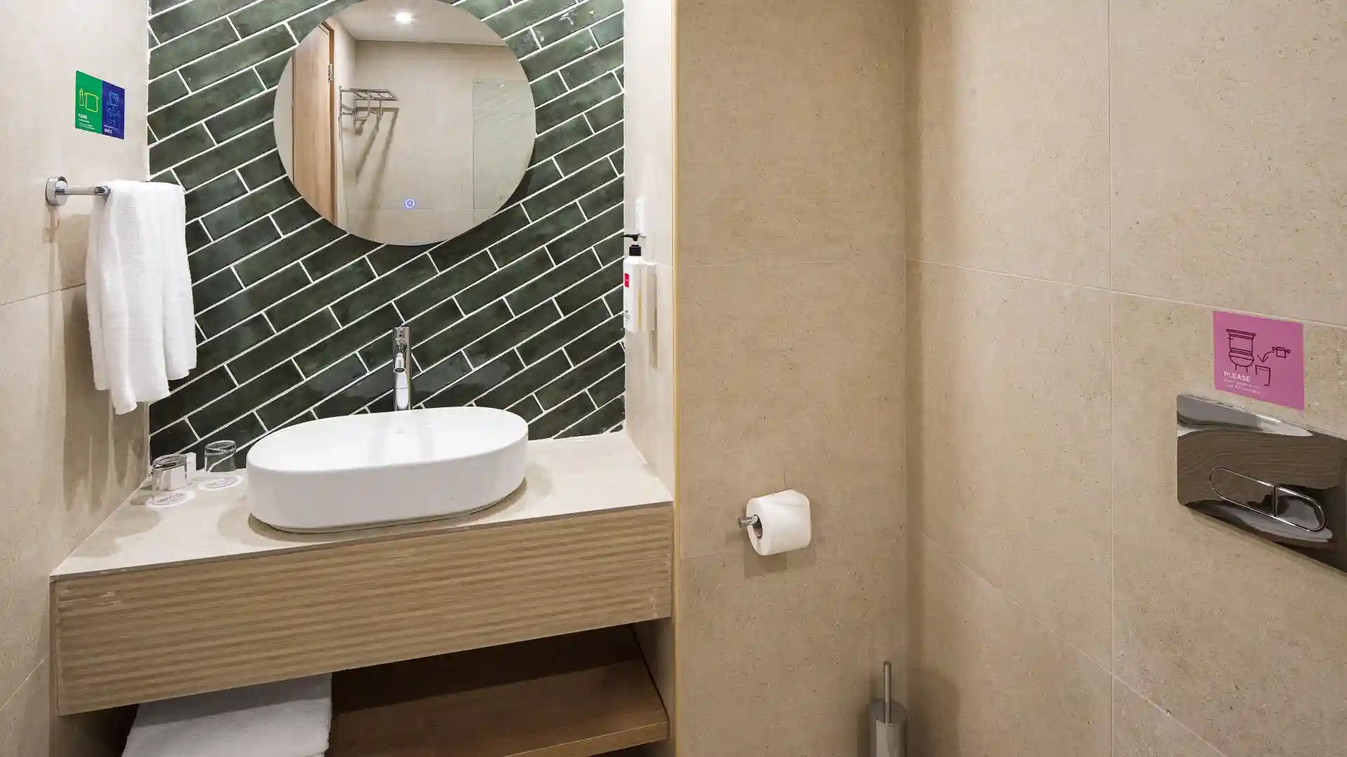 Leonardo Hotels & Resorts Mediterranean - executiveStudioSeaView_01
