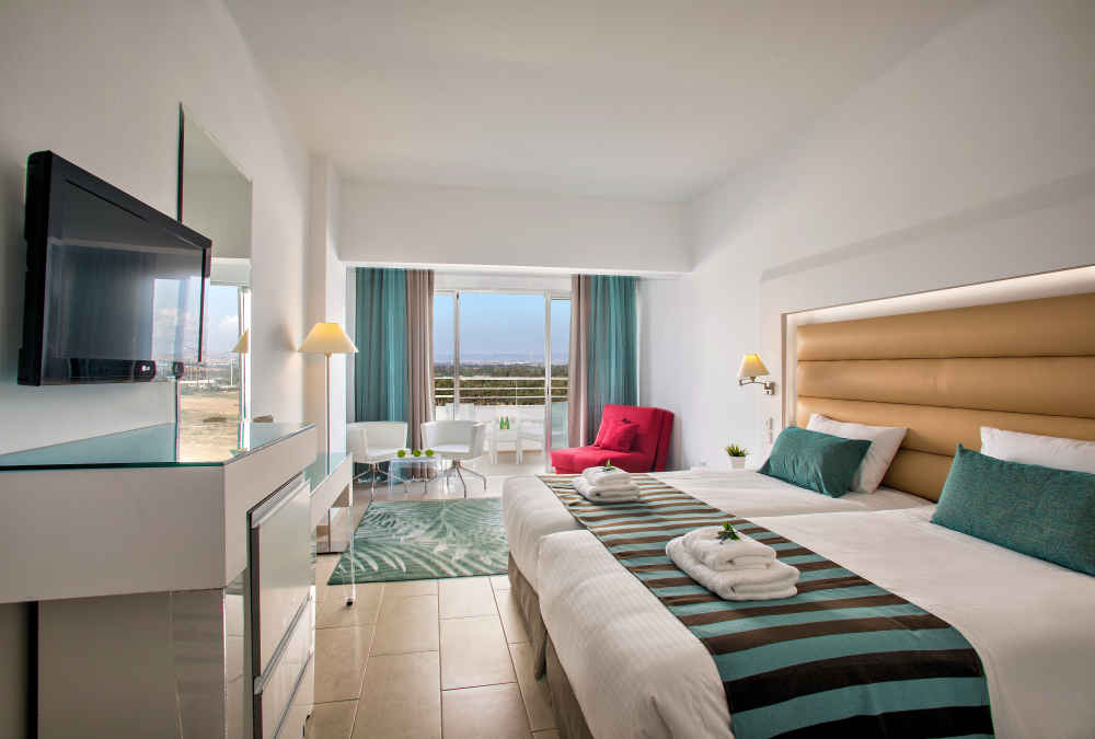 Leonardo Hotels & Resorts Mediterranean - familyRoomInlandView_02