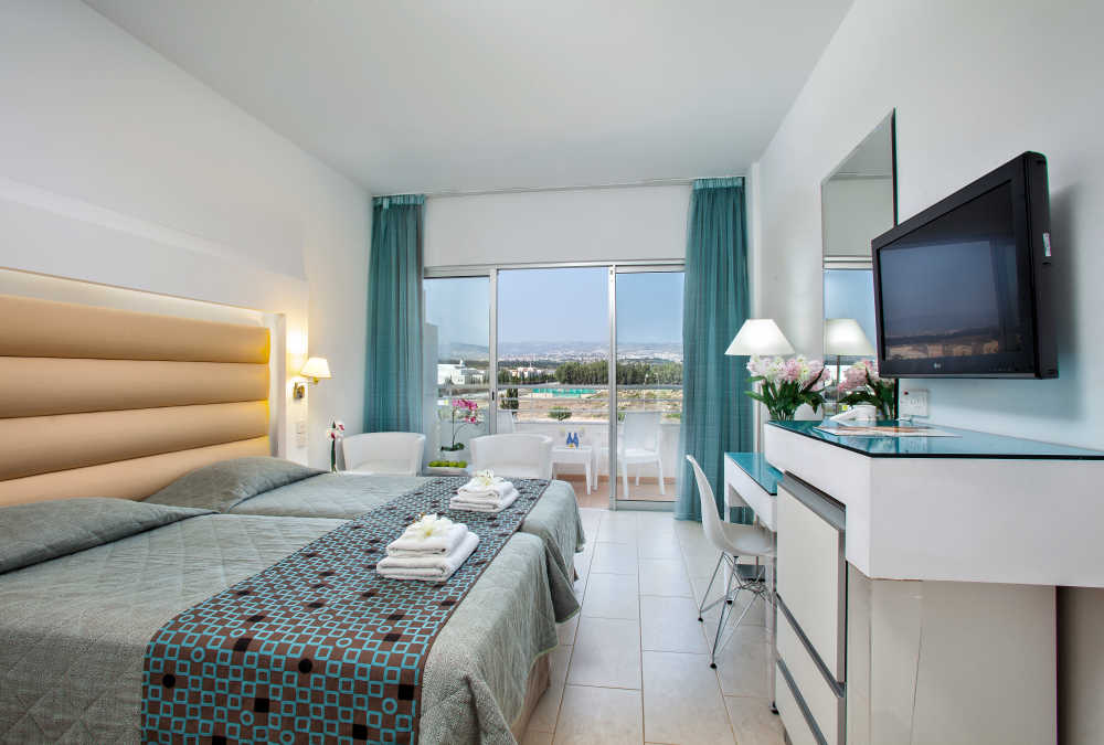 Leonardo Hotels & Resorts Mediterranean - twinDoubleInlandView_01