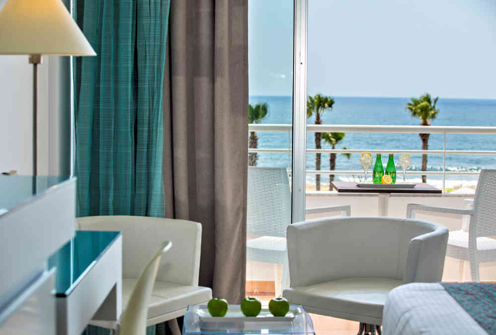 Leonardo Hotels & Resorts Mediterranean - twinDoubleSeaView_02