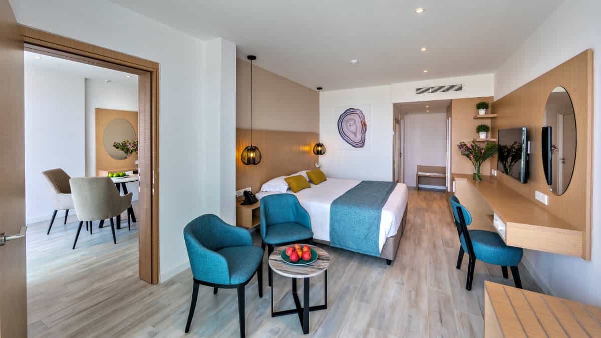 Leonardo Hotels & Resorts Mediterranean - executiveSuiteSideSeaView