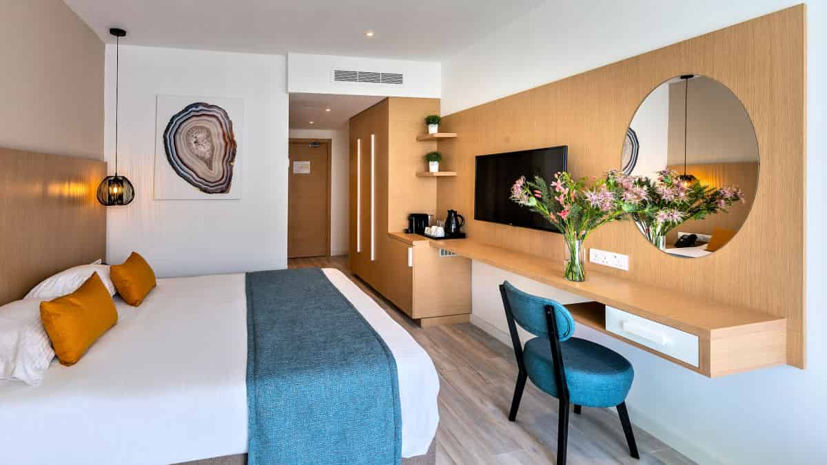 Leonardo Hotels & Resorts Mediterranean - twinDoubleInlandView_03