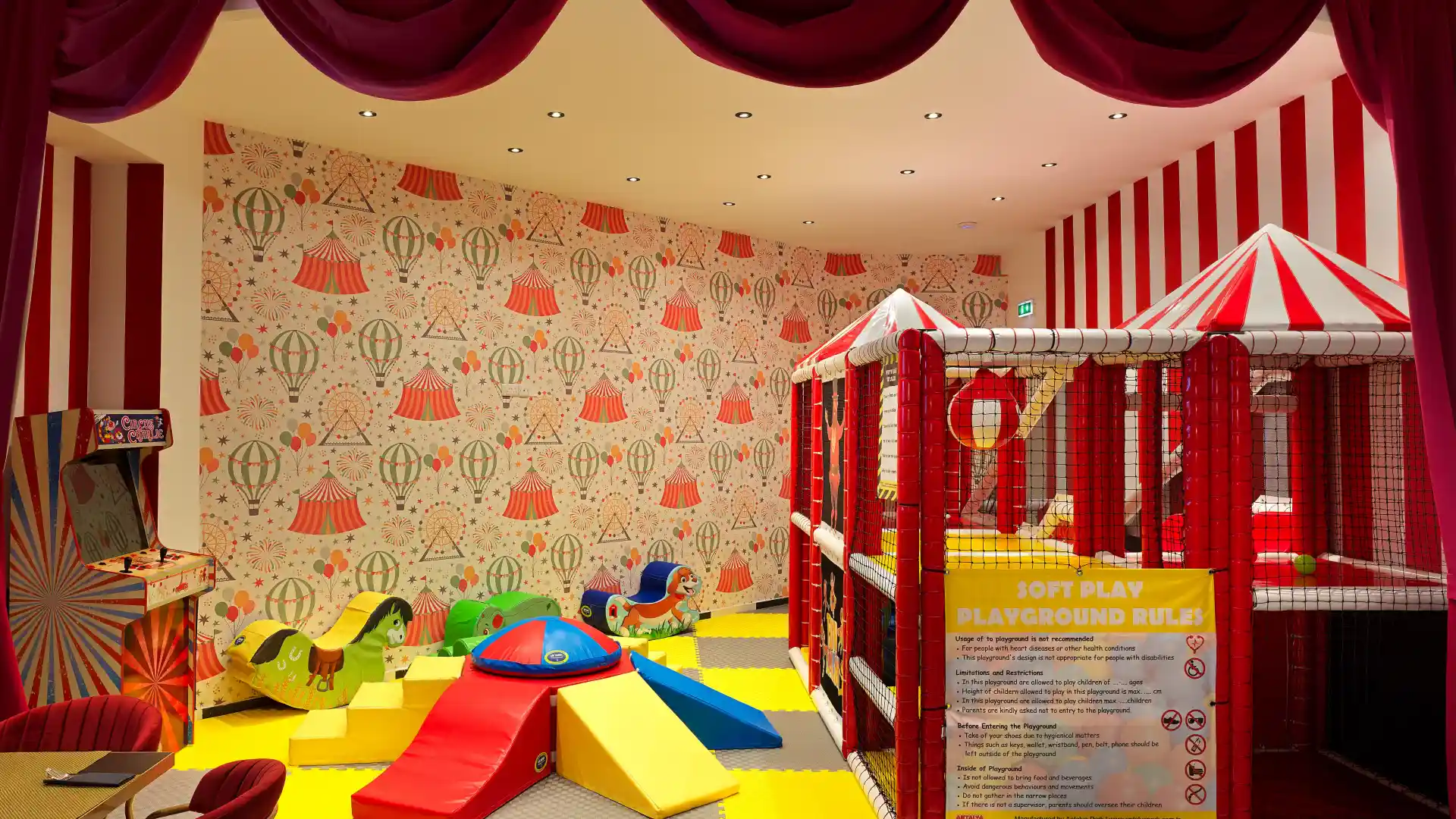 Leonardo Hotels & Resorts Mediterranean - leonardoFamilyLounge_06