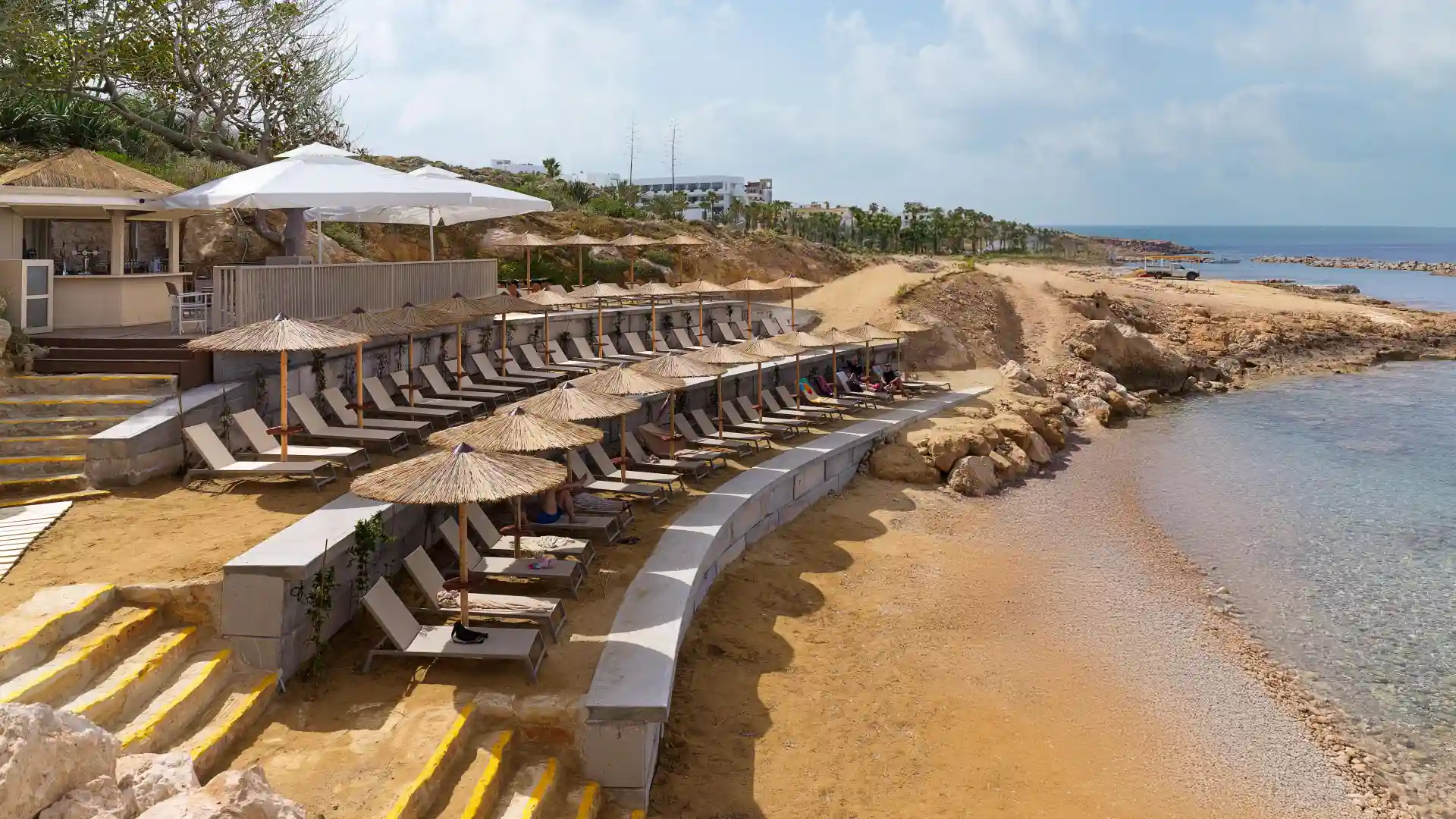 Leonardo Hotels & Resorts Mediterranean - theRockBeachBar_080