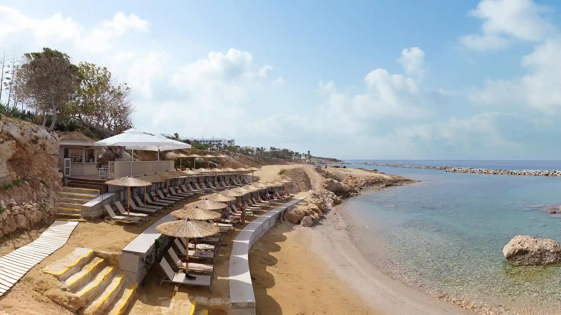 Leonardo Hotels & Resorts Mediterranean - theRockBeachBar_090