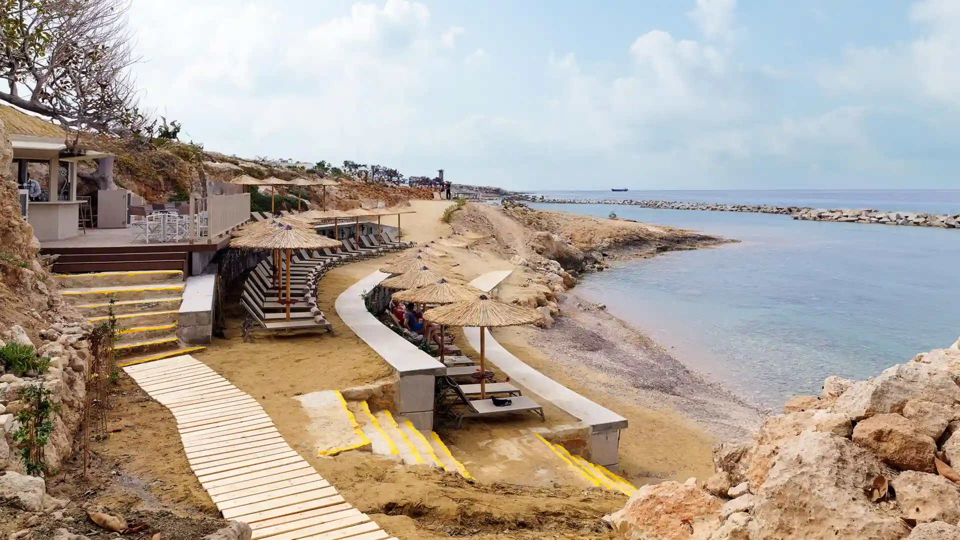 Leonardo Hotels & Resorts Mediterranean - theRockBeachBar_120
