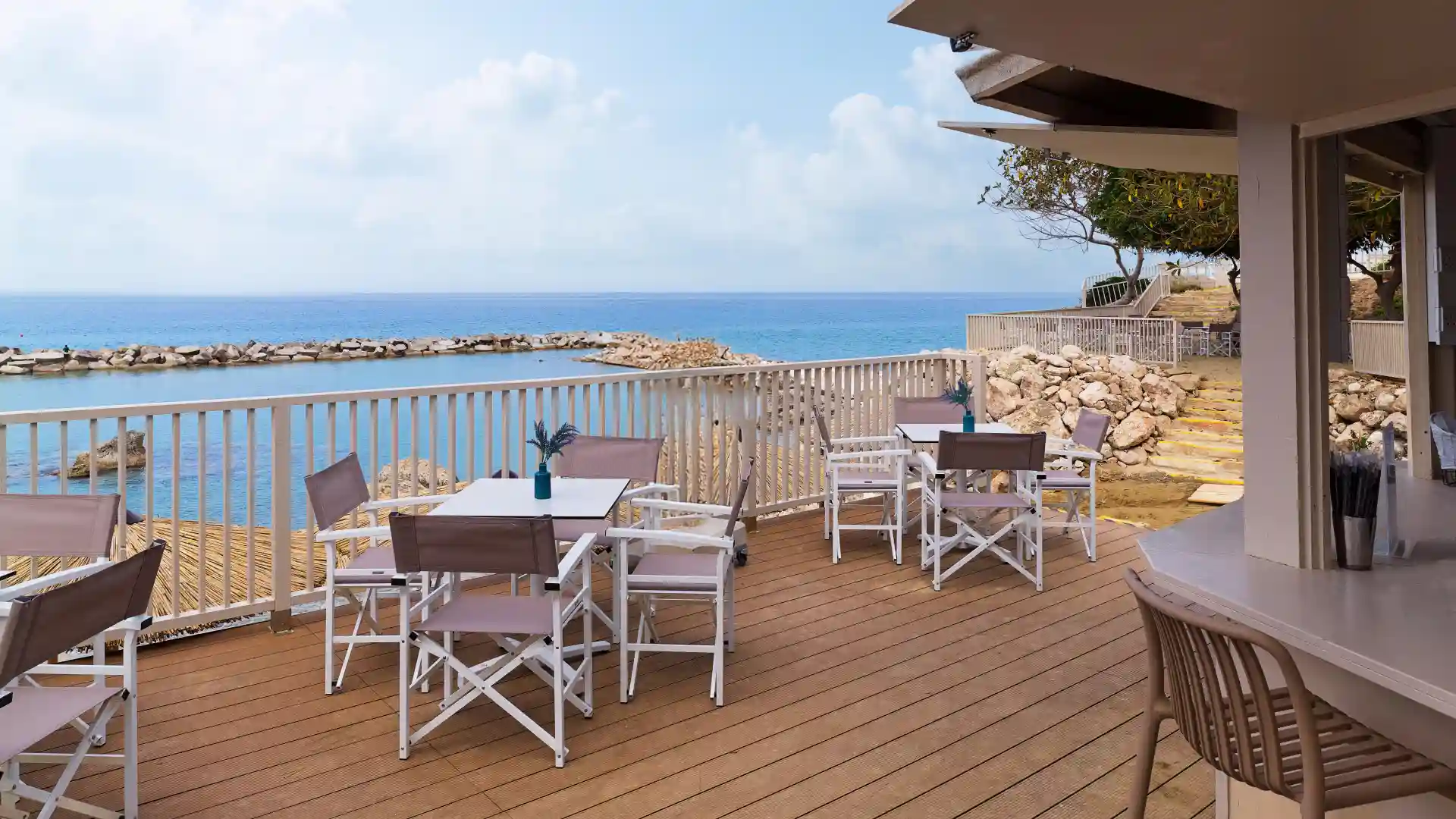 Leonardo Hotels & Resorts Mediterranean - theRockBeachBar_010