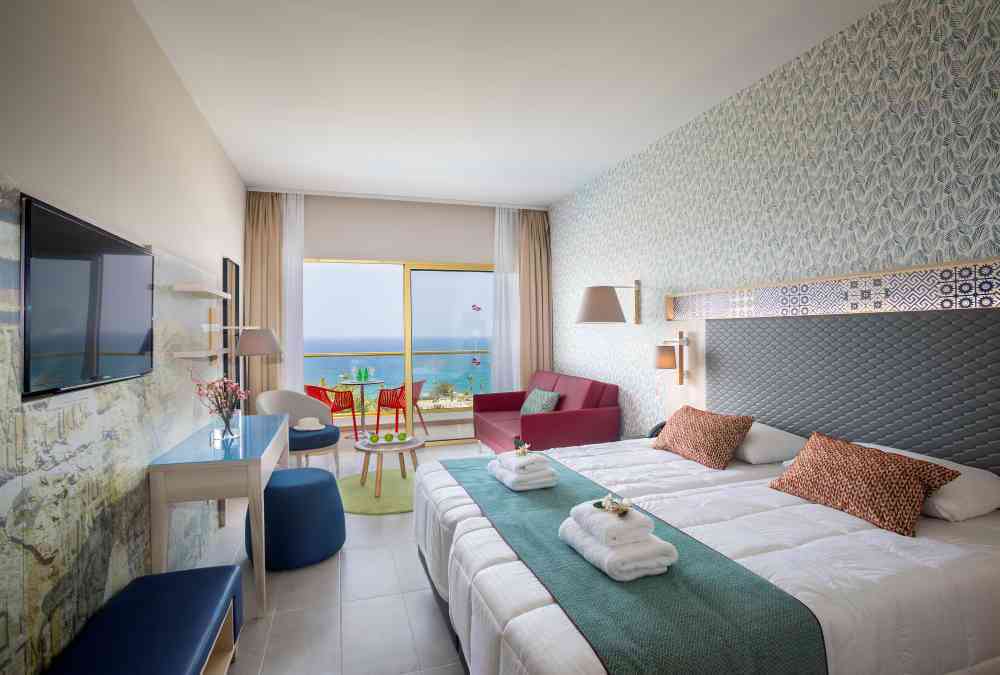 Leonardo Hotels & Resorts Mediterranean - familySeaView_01