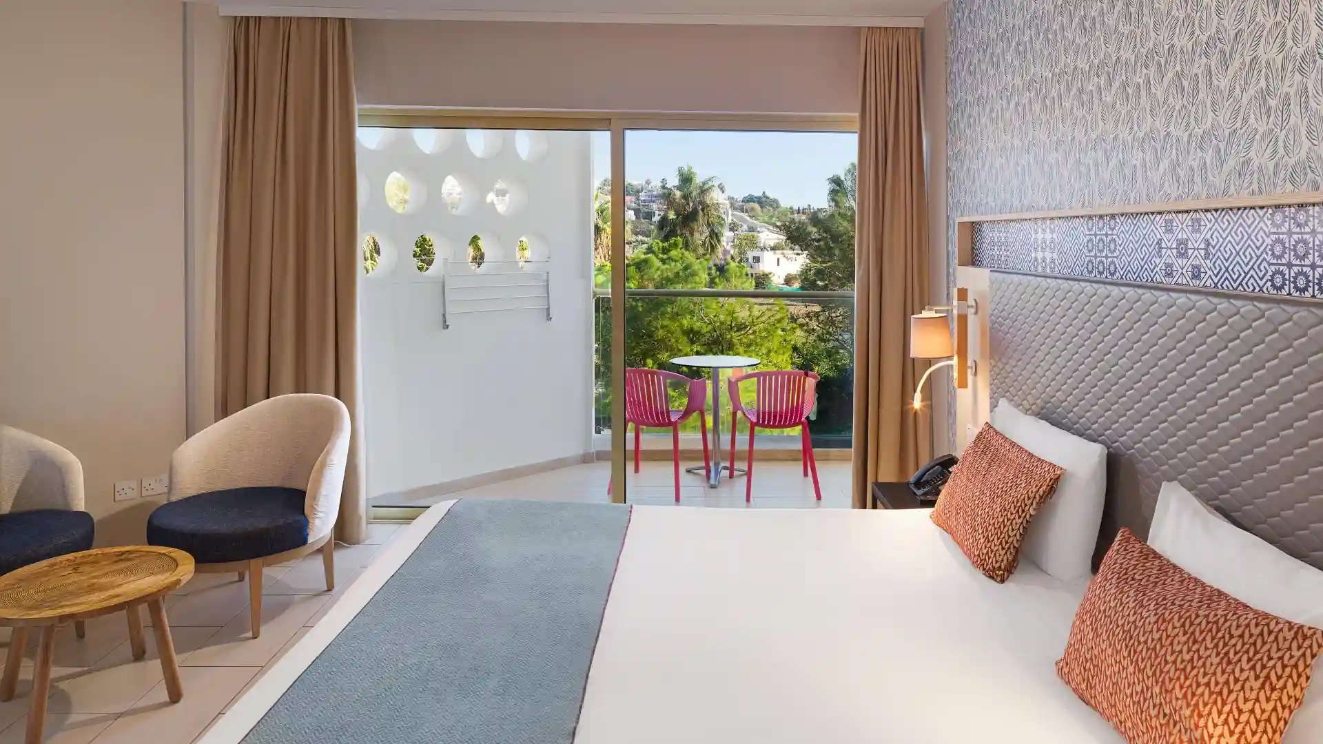 Leonardo Hotels & Resorts Mediterranean - juniorSuiteInlandView_03