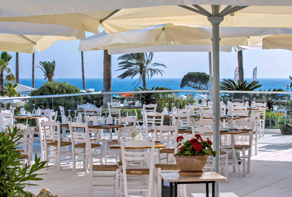 Leonardo Hotels & Resorts Mediterranean - mourayioGreekTaverna_05.jpg