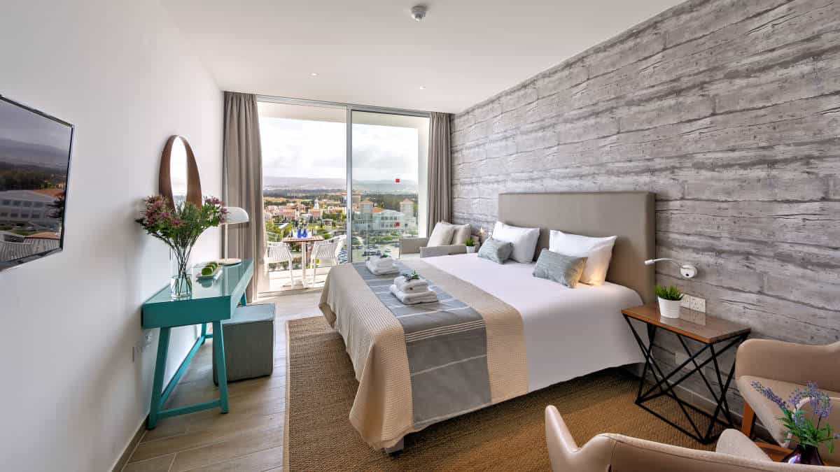 Leonardo Hotels & Resorts Mediterranean - premiumRoomWithPanoramicInlandView_01.jpg
